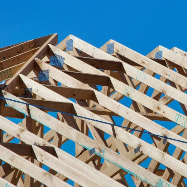 Spanten met tacker en strip nagels – sterke verbindingen