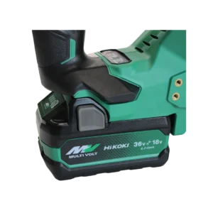 Detail van de Multi Volt accu op de HiKOKI NT1865DA W6Z accu brad tacker